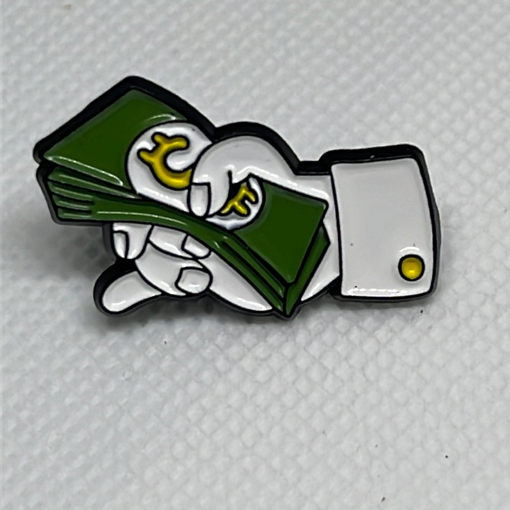 Cash in hand brooch lapel pin‎ backpack pin hat pin
